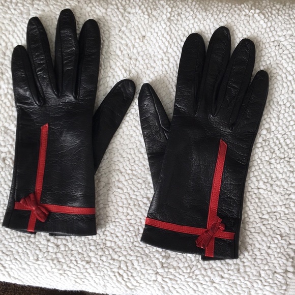 Accessories - Gorgeous soft leather gloves made in Italy